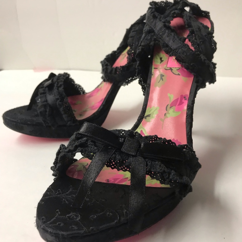 Betsey Johnson black eyelet strappy heels vintage comes with box